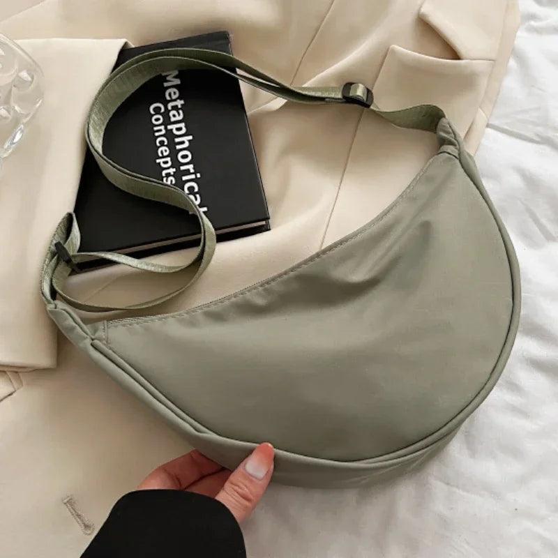 Sac à Bandoulière : Style, Fonctionnalité et Élégance pour la Femme Moderne - Adenbora