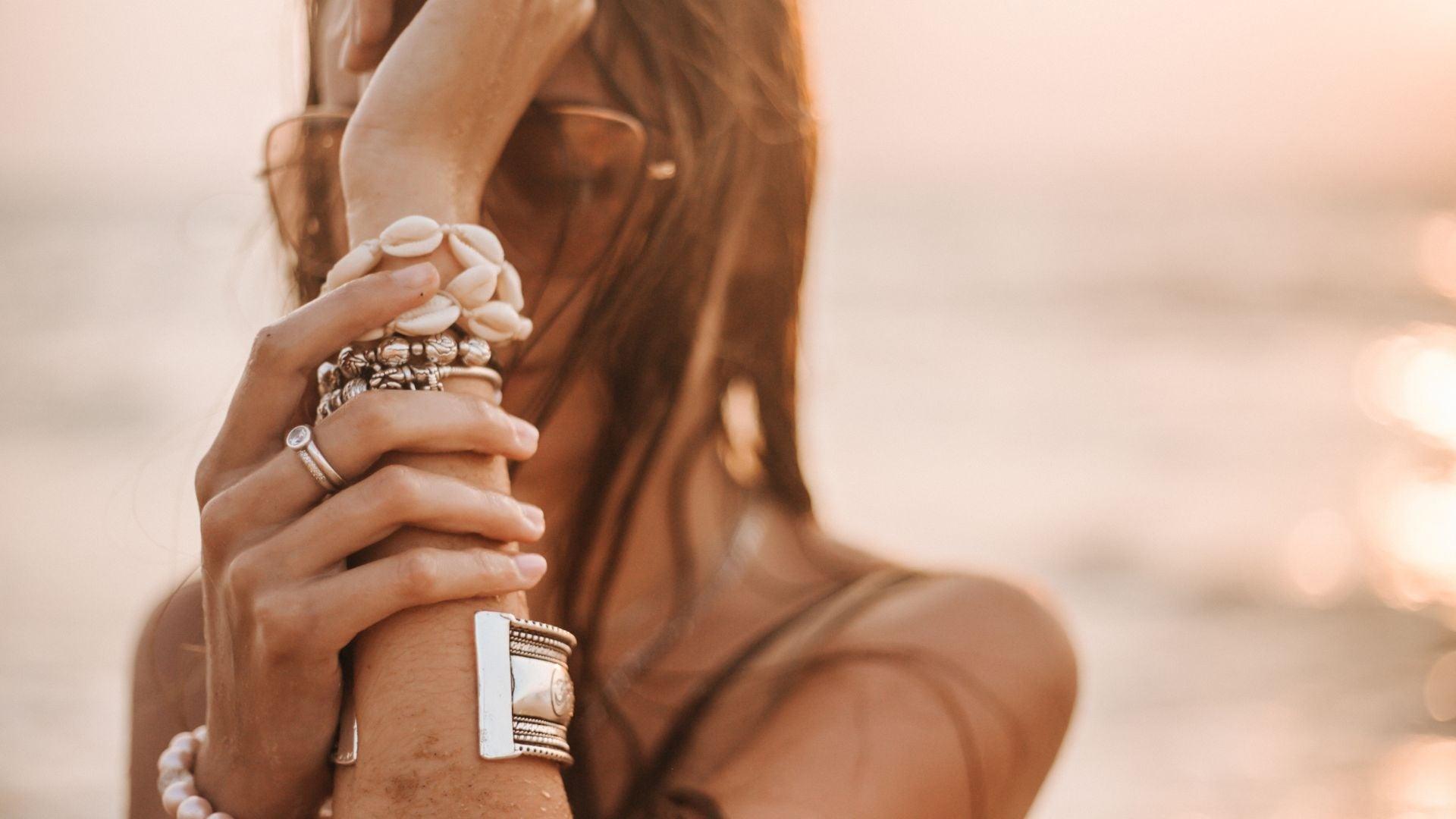 Bracelets - Adenbora