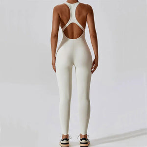Adenbora - Women's Nylon Sportswear for Yoga and Fitness: Comfort and Elegance for All Seasons. 