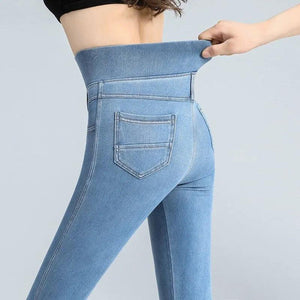 Adenbora Winter 2024: Skinny Jeans in Cotton Denim for Women - Elegance and Comfort All Season Long. 